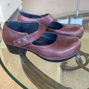 DANSKO~ mar Jane size 39